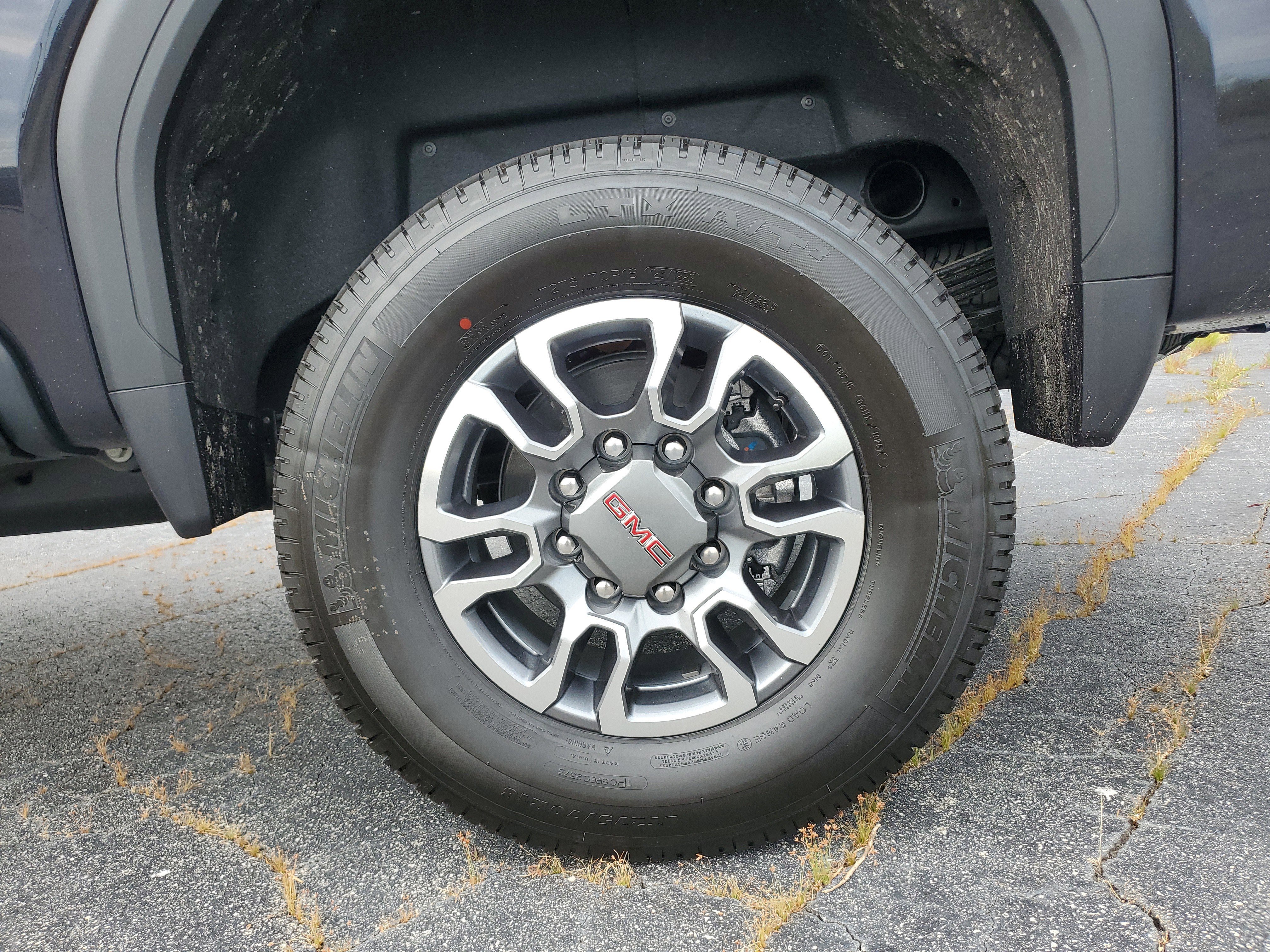 New 2025 GMC Sierra 2500 SLT w/ SLT Convenience Package image 10