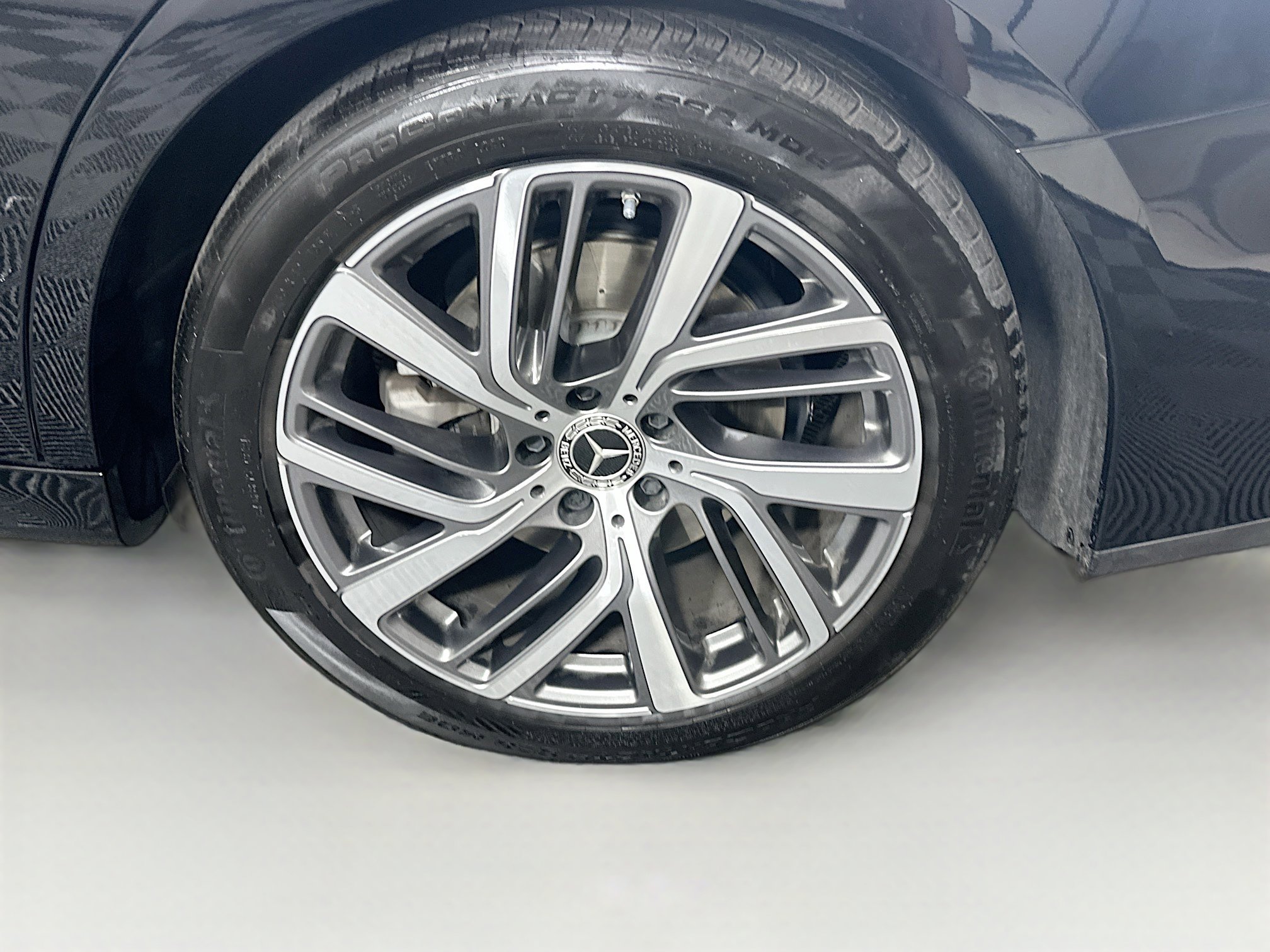 Used 2025 Mercedes-Benz E 350 Sedan image 11