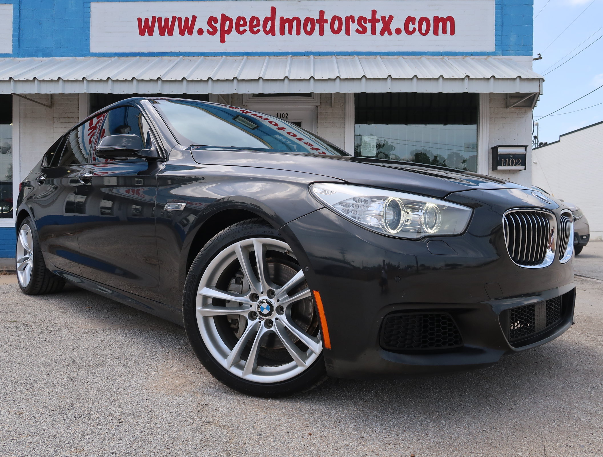 Used 2017 BMW 535i Gran Turismo RWD image 2