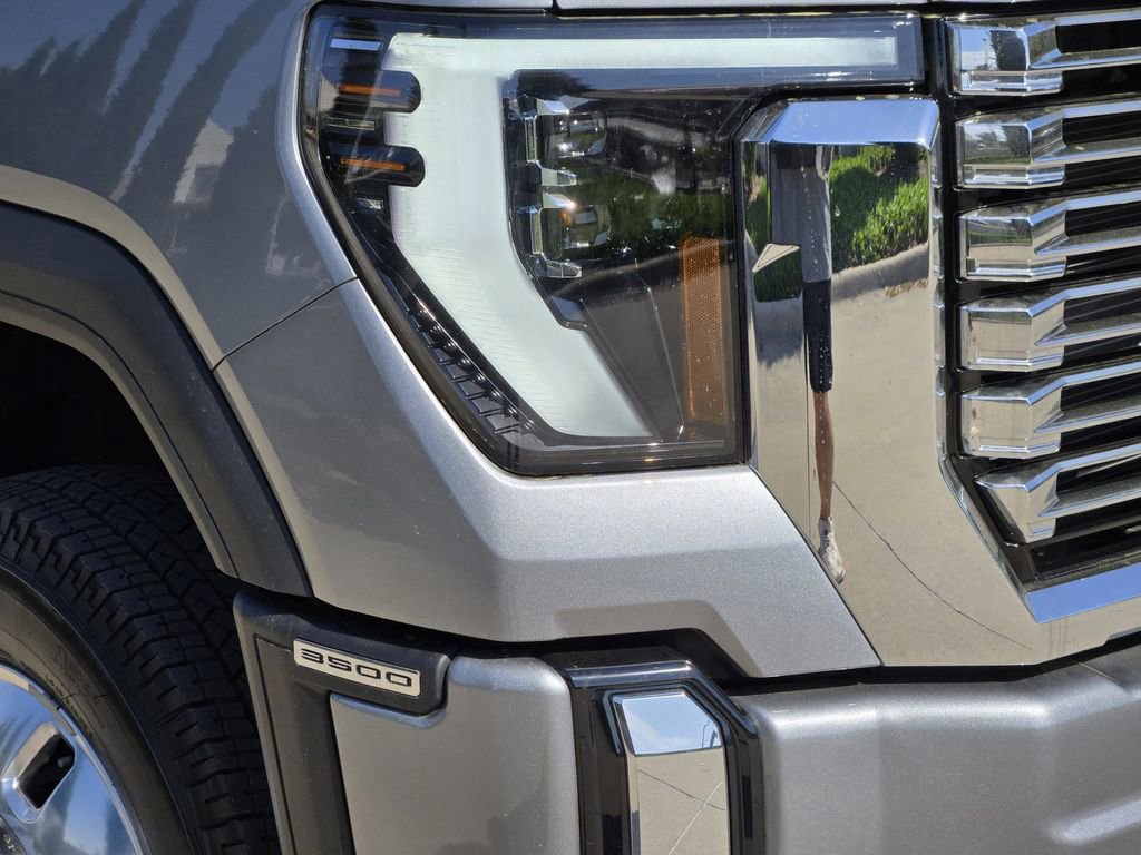 Used 2026 GMC Sierra 3500 Denali w/ Denali Reserve Package AWD/4WD image 34