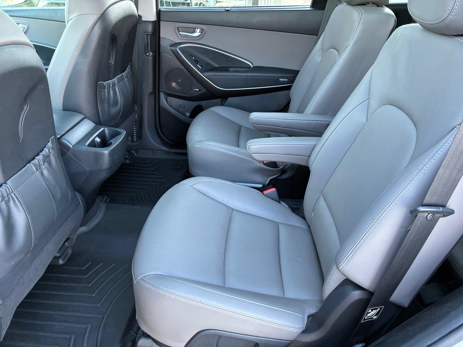 Used 2017 Hyundai Santa Fe Limited FWD image 13