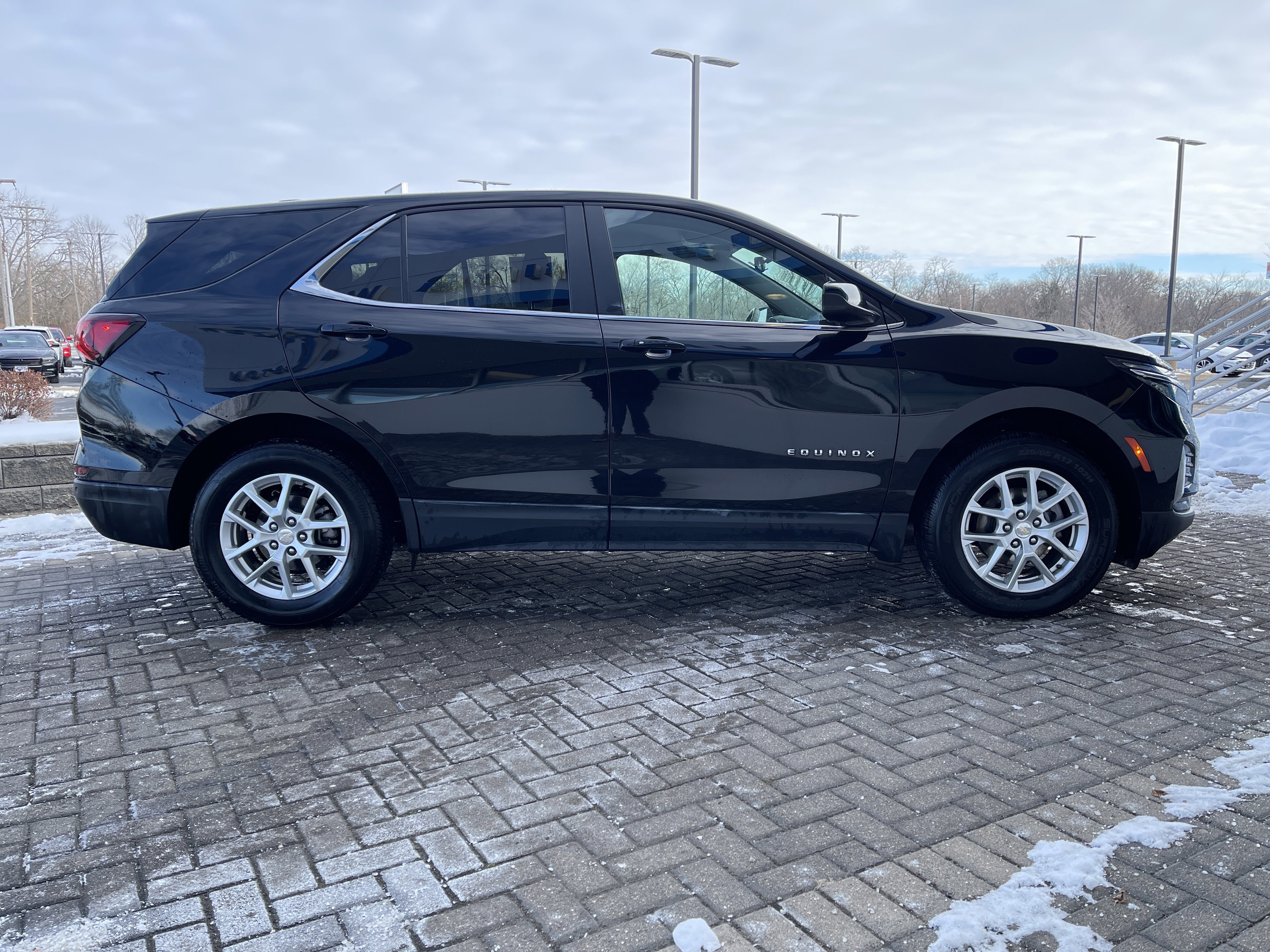 Used 2024 Chevrolet Equinox LT image 6