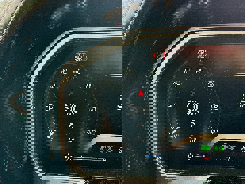 New 2026 GMC Sierra 2500 SLT w/ SLT Premium Package image 7