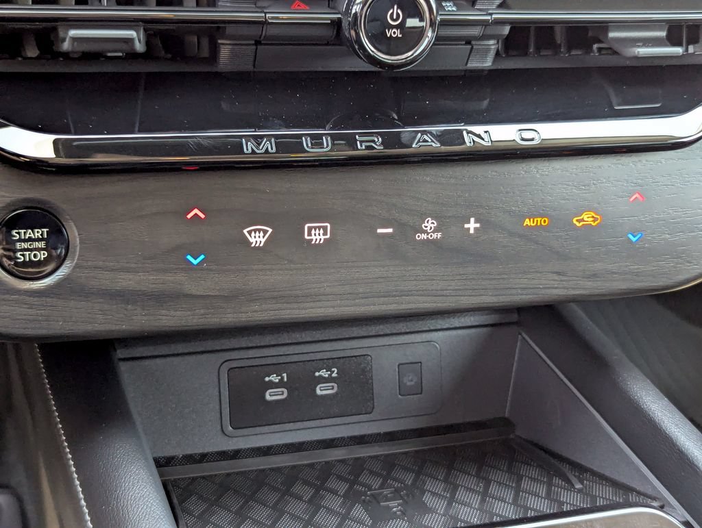 Used 2025 Nissan Murano SV FWD image 22