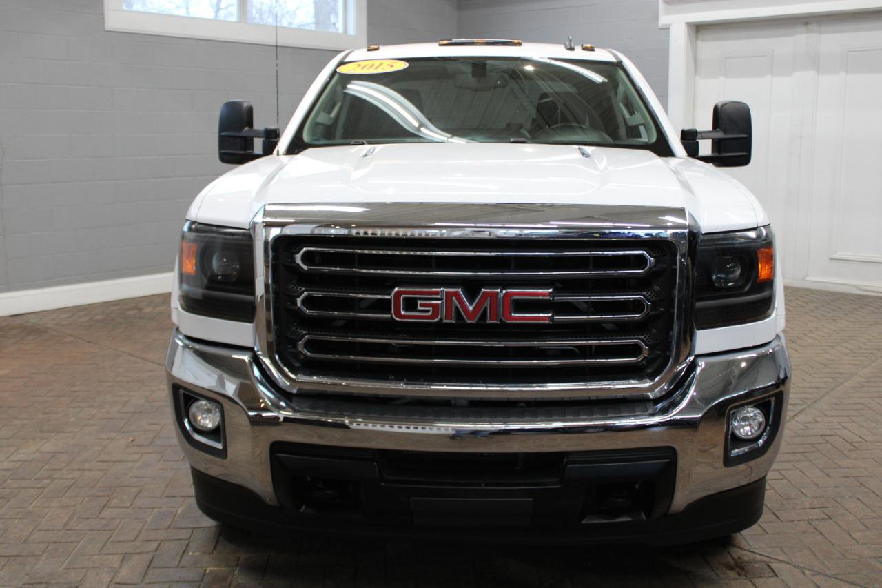 Used 2015 GMC Sierra 2500 SLE w/ SLE Preferred Package image 2