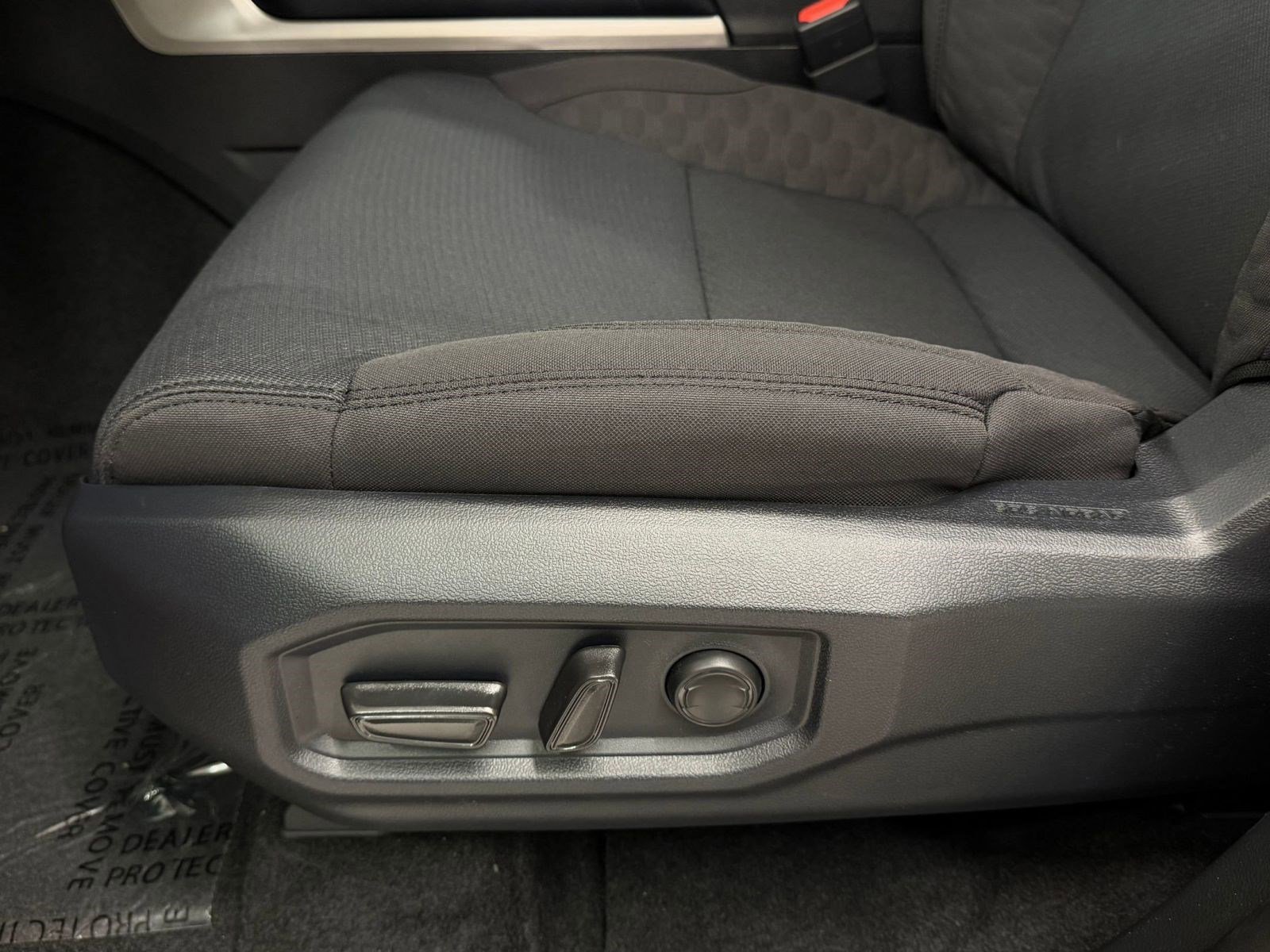 New 2026 Toyota Tundra SR5 AWD/4WD image 12