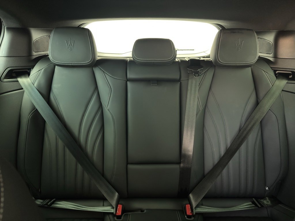 New 2025 Maserati Grecale GT image 11