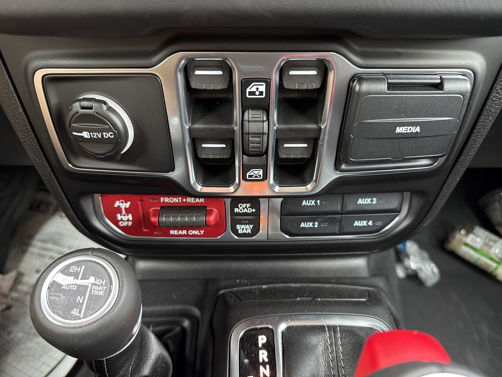 Used 2026 Jeep Gladiator Rubicon AWD/4WD image 14