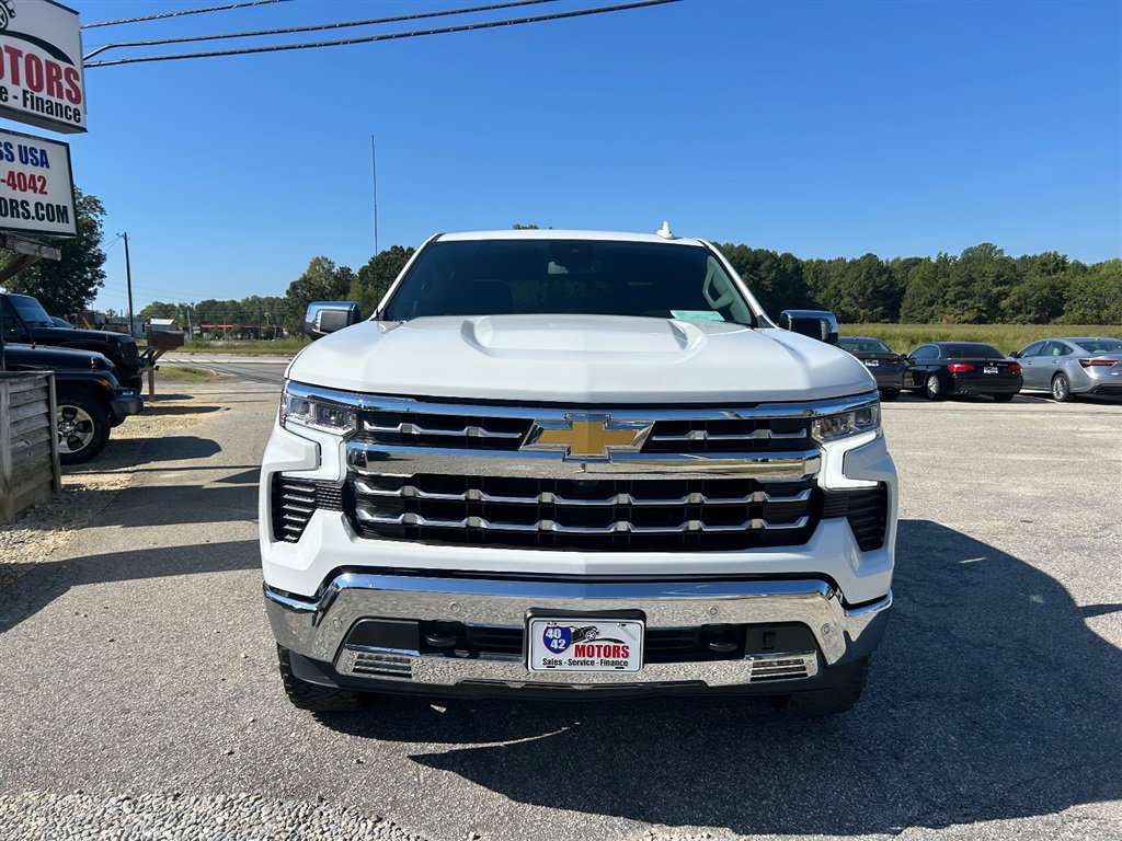 Used 2023 Chevrolet Silverado 1500 LTZ AWD/4WD image 10