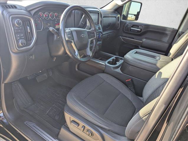 Used 2022 Chevrolet Silverado 2500 LT w/ Midnight Edition image 9