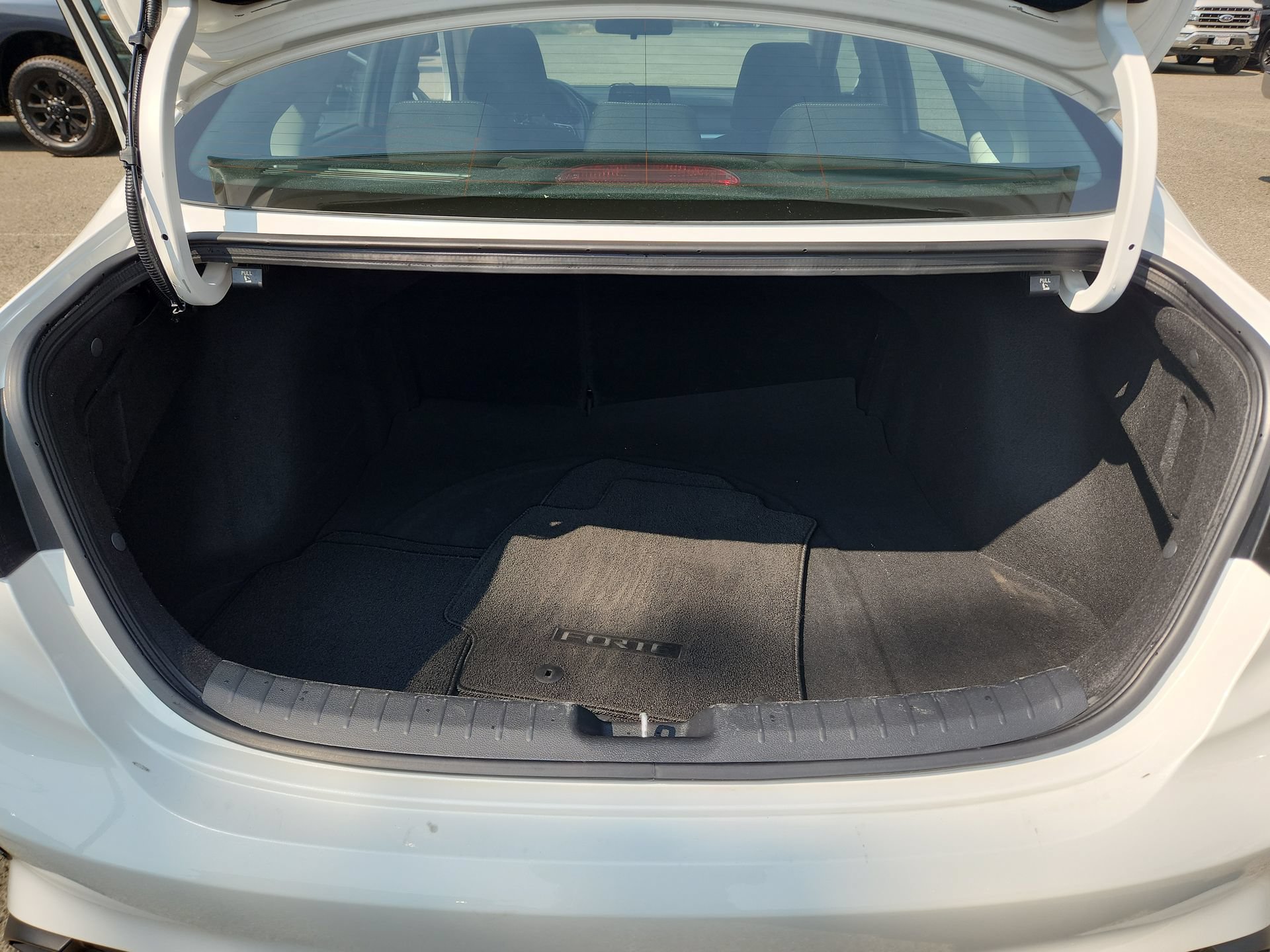 Used 2023 Kia Forte LXS FWD image 19