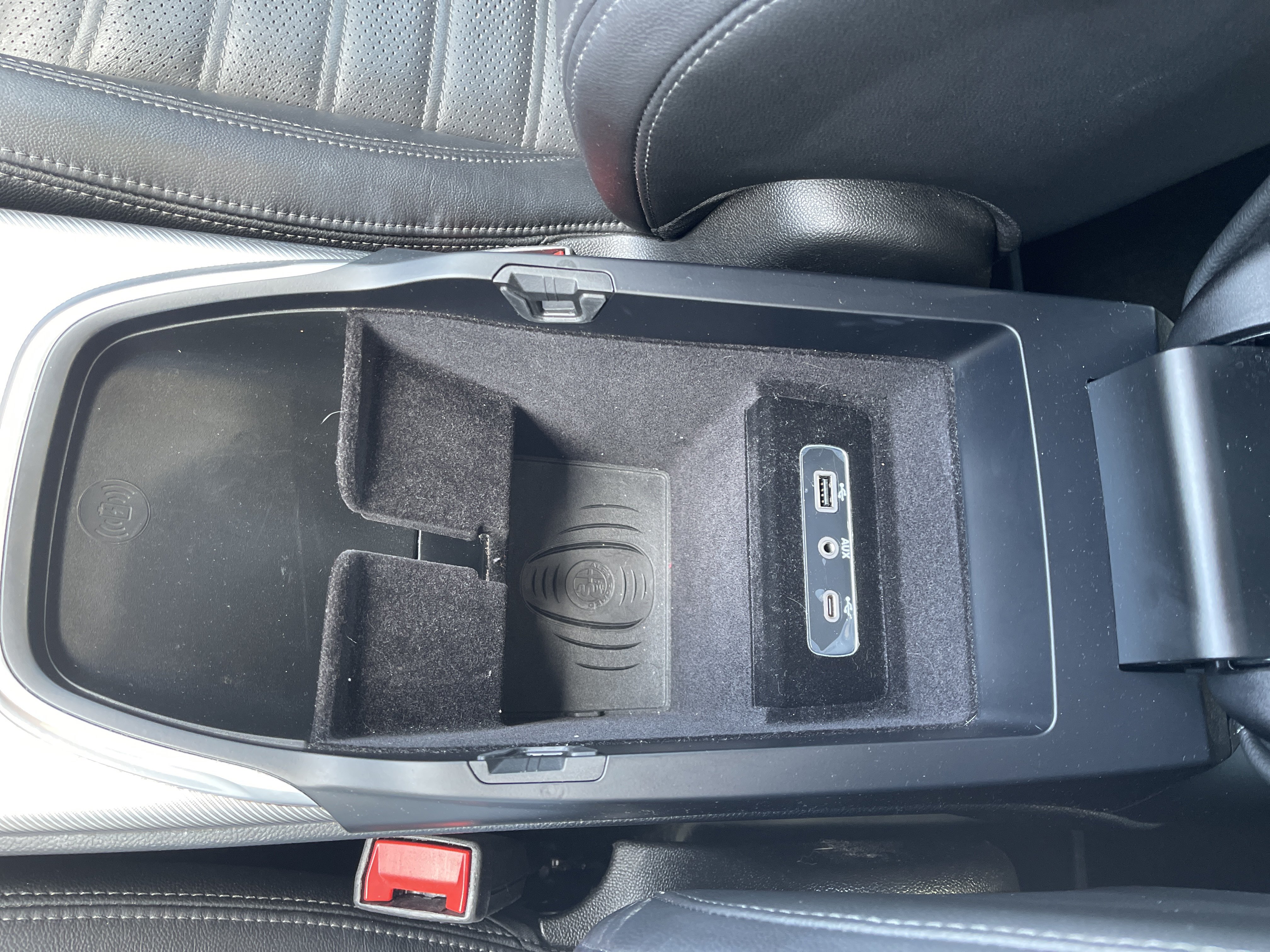 Used 2022 Alfa Romeo Stelvio Veloce AWD/4WD image 30