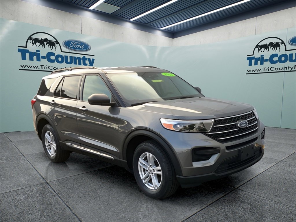 Used 2022 Ford Explorer XLT image 1