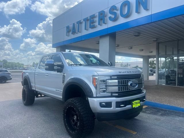 Used 2019 Ford F250 Platinum w/ Platinum Ultimate Package AWD/4WD image 4