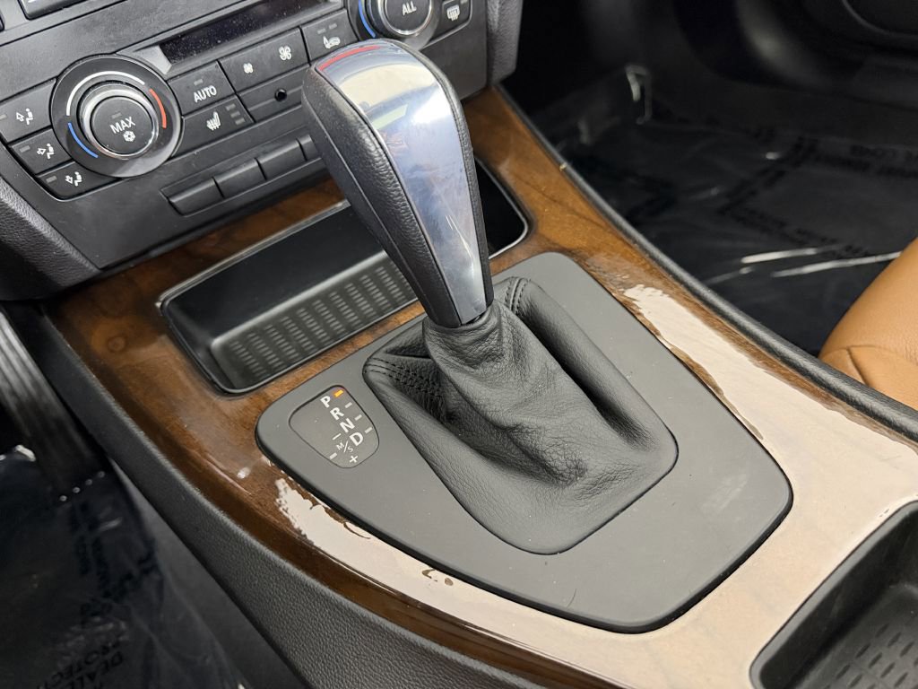 Used 2012 BMW 335i xDrive Coupe AWD/4WD image 26