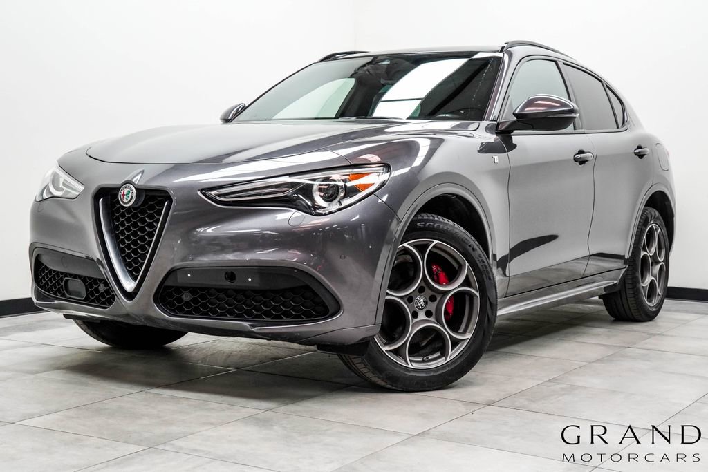 Used 2023 Alfa Romeo Stelvio Ti AWD/4WD video 1