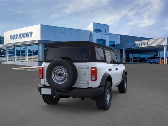 New 2025 Ford Bronco 4-Door image 8