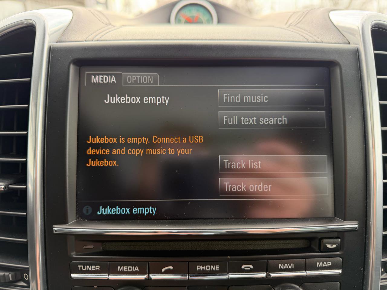 Used 2014 Porsche Cayenne Platinum Edition image 37