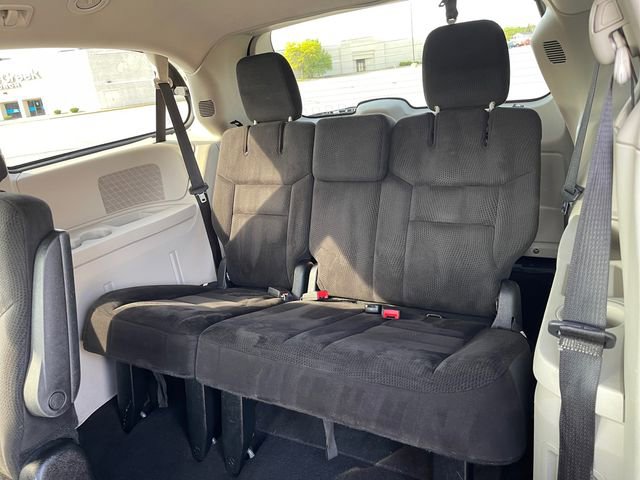 Used 2014 Dodge Grand Caravan SXT FWD image 18