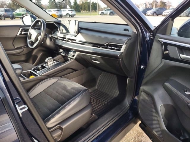 Used 2024 Mitsubishi Outlander FWD image 19