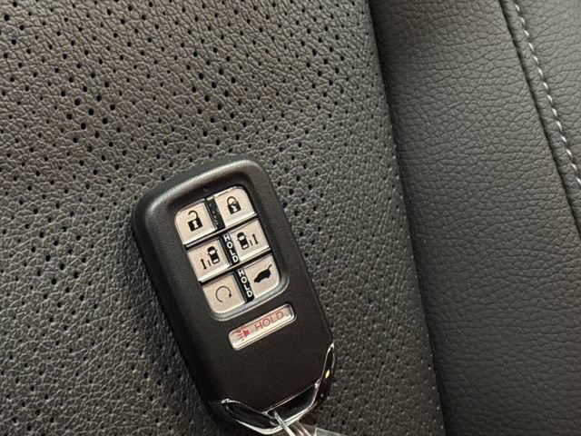 Used 2023 Honda Odyssey Elite image 29