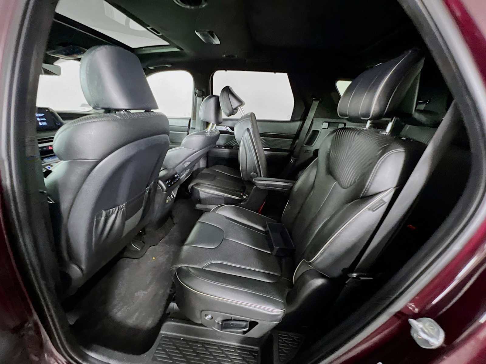 Used 2023 Hyundai Palisade Calligraphy image 25