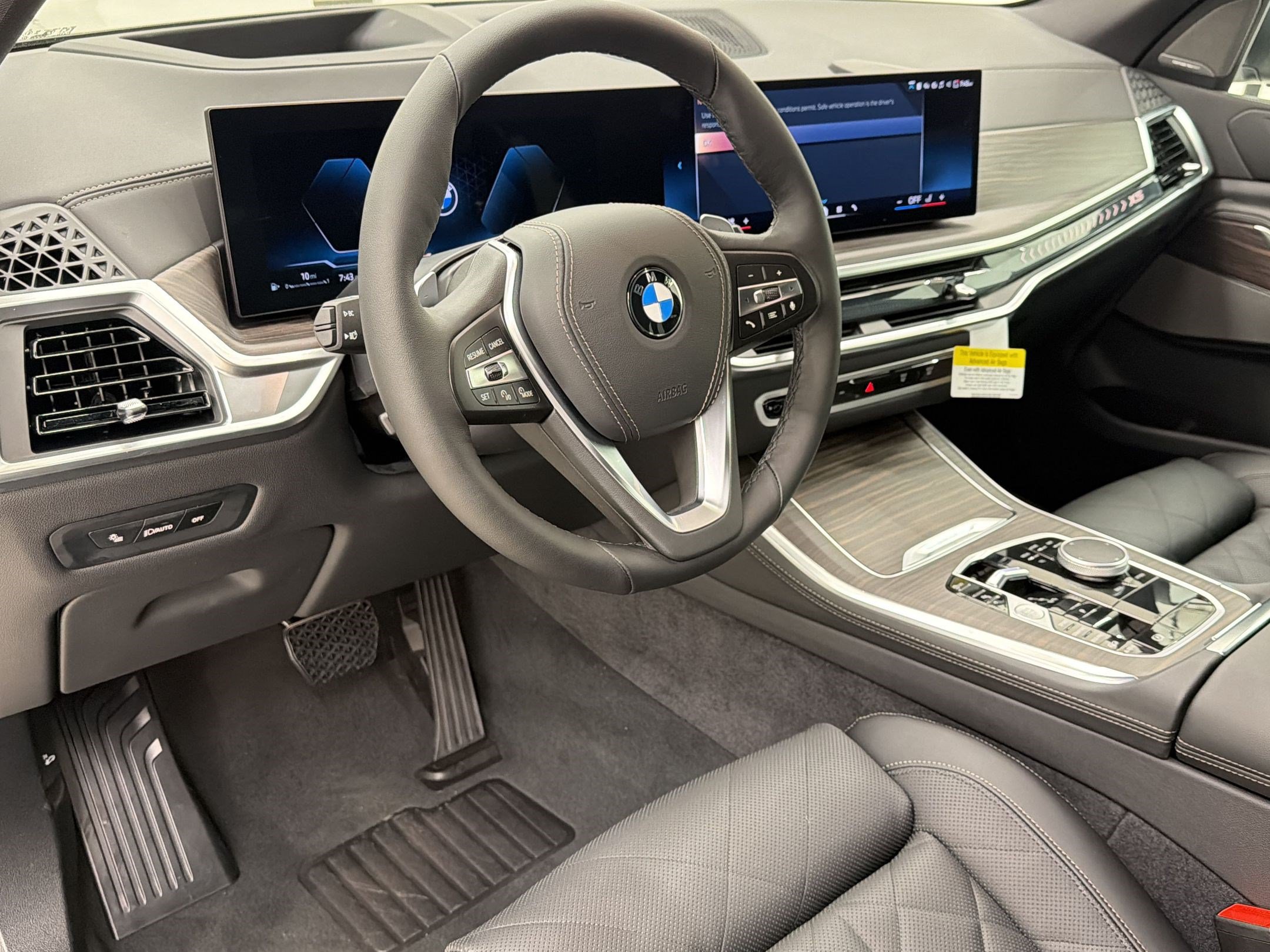 New 2026 BMW X5 xDrive40i w/ Climate Comfort Package AWD/4WD image 4