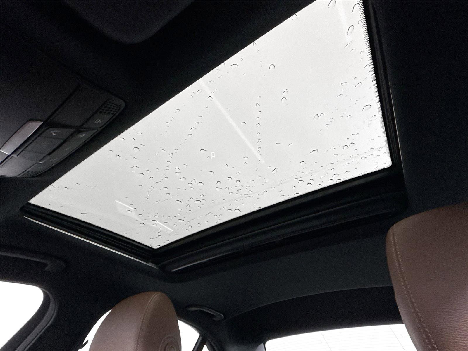 Used 2017 Mercedes-Benz E 300 4MATIC image 24