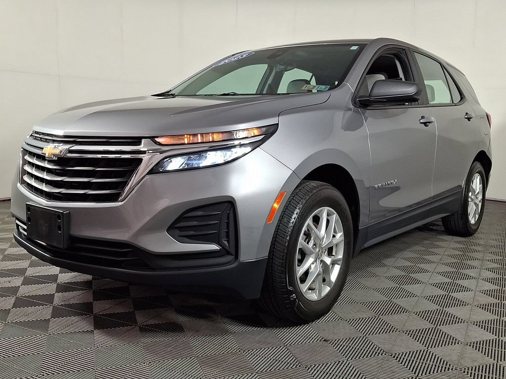 Used 2023 Chevrolet Equinox LS AWD/4WD image 6