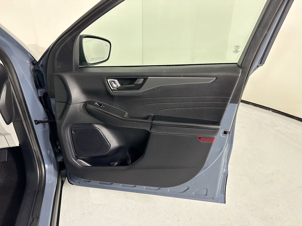 Used 2024 Ford Escape Active w/ Tech Pack #1 FWD image 25