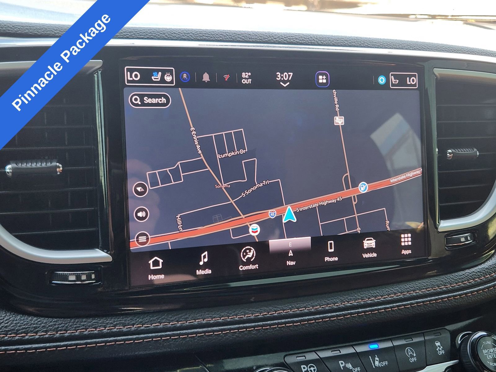 Used 2025 Chrysler Pacifica Pinnacle image 17