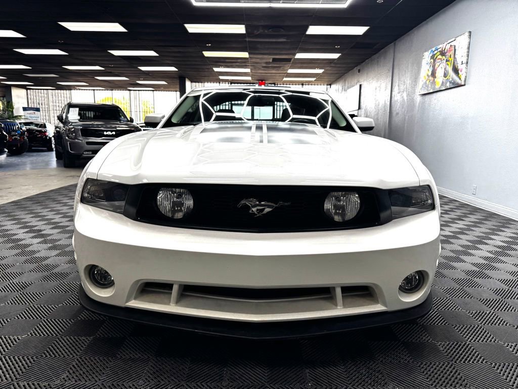Used 2011 Ford Mustang GT Premium w/ Brembo Brake Pkg RWD image 4