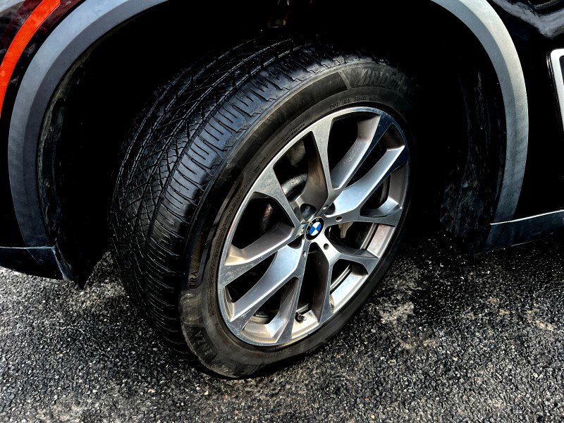 Used 2019 BMW X5 xDrive40i w/ Premium Package 2 image 42