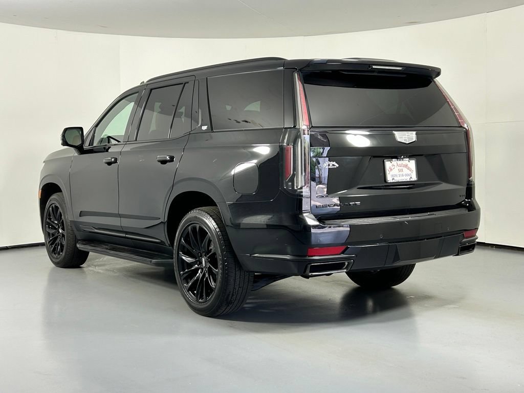 Used 2021 Cadillac Escalade Sport w/ Driver Assist Tech Package AWD/4WD image 5