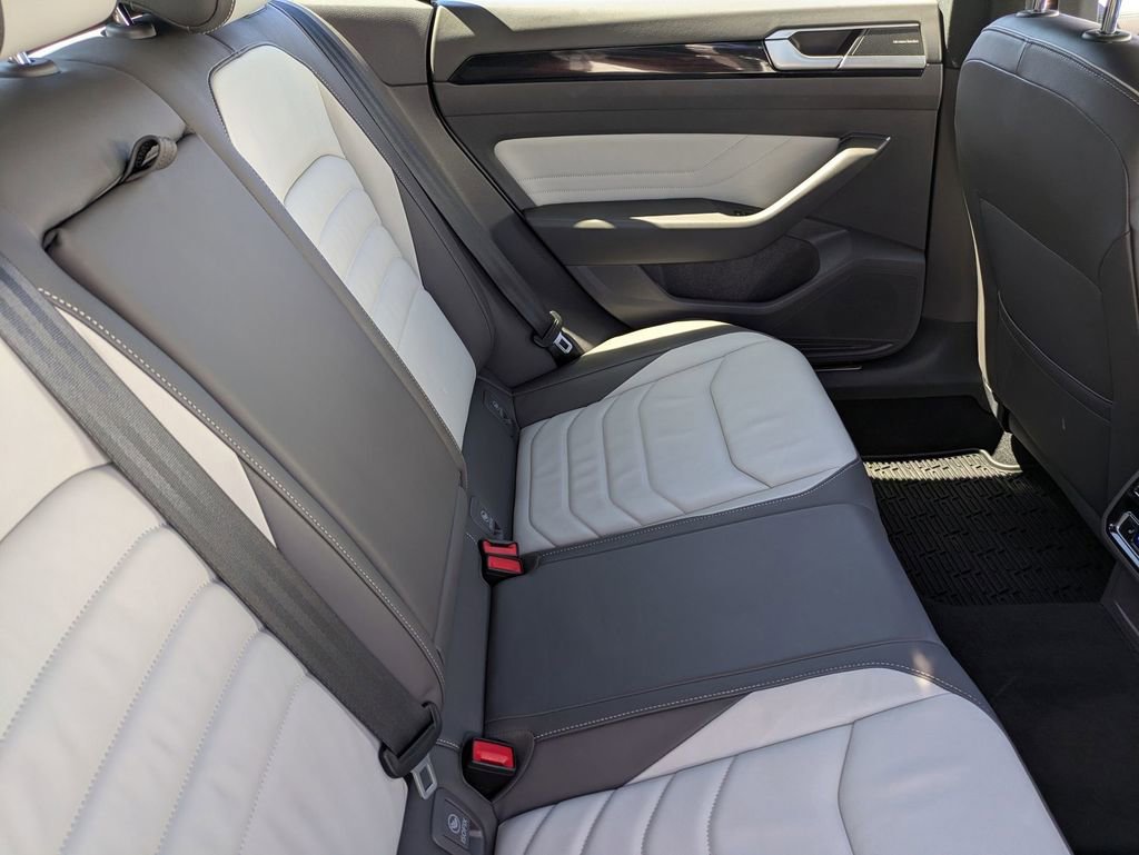 Used 2023 Volkswagen Arteon SEL Premium AWD/4WD image 36