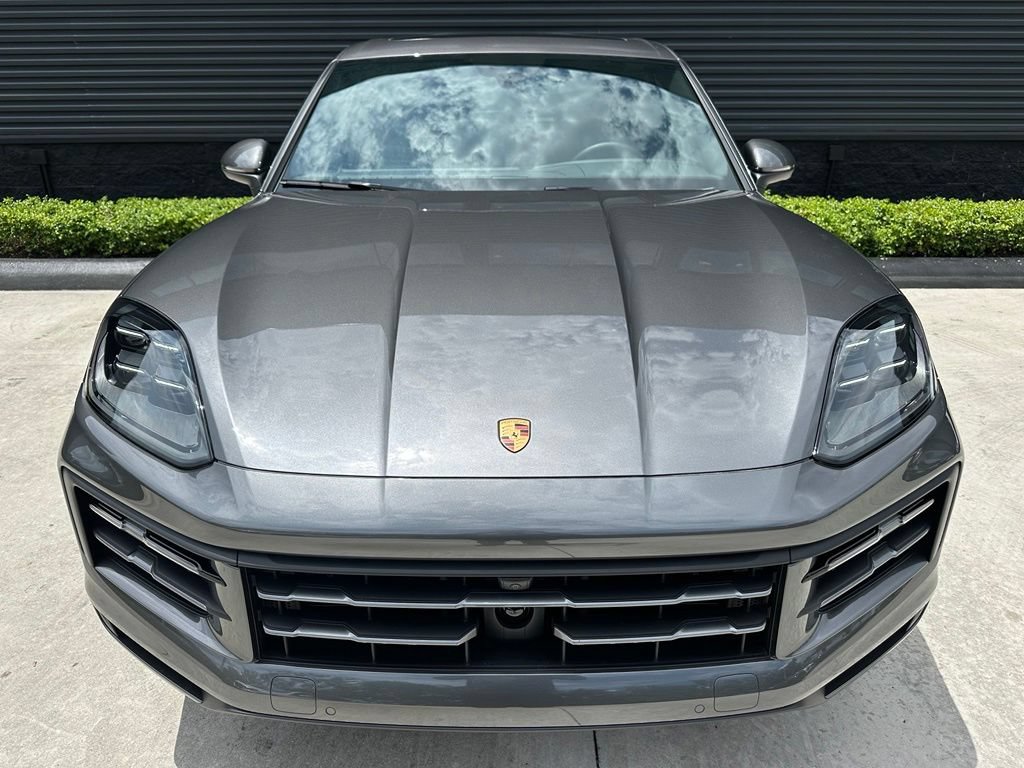Certified 2026 Porsche Cayenne S AWD/4WD image 8