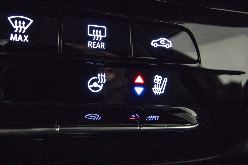 Used 2022 Chevrolet Bolt EUV Premier image 27