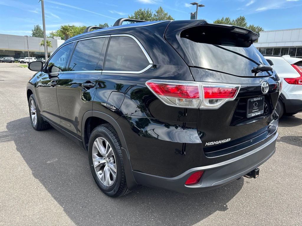 Used 2015 Toyota Highlander XLE AWD/4WD image 3