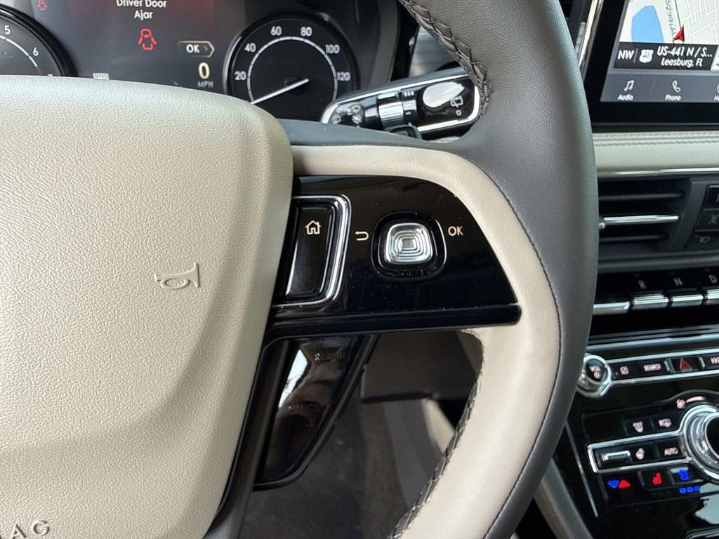 Certified 2022 Lincoln Corsair FWD w/ Equipment Group 101A image 29