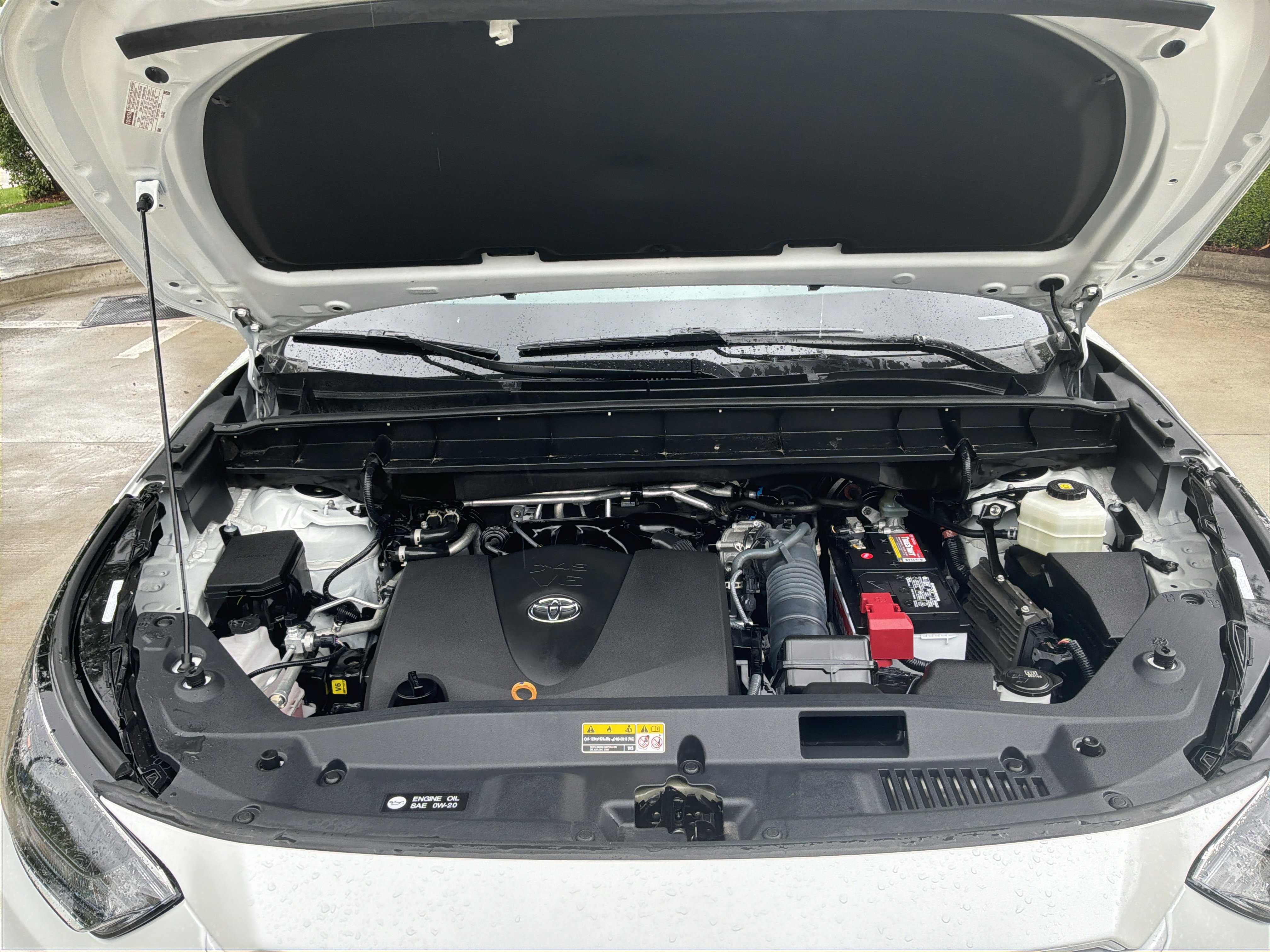 Used 2022 Toyota Highlander XLE FWD image 35