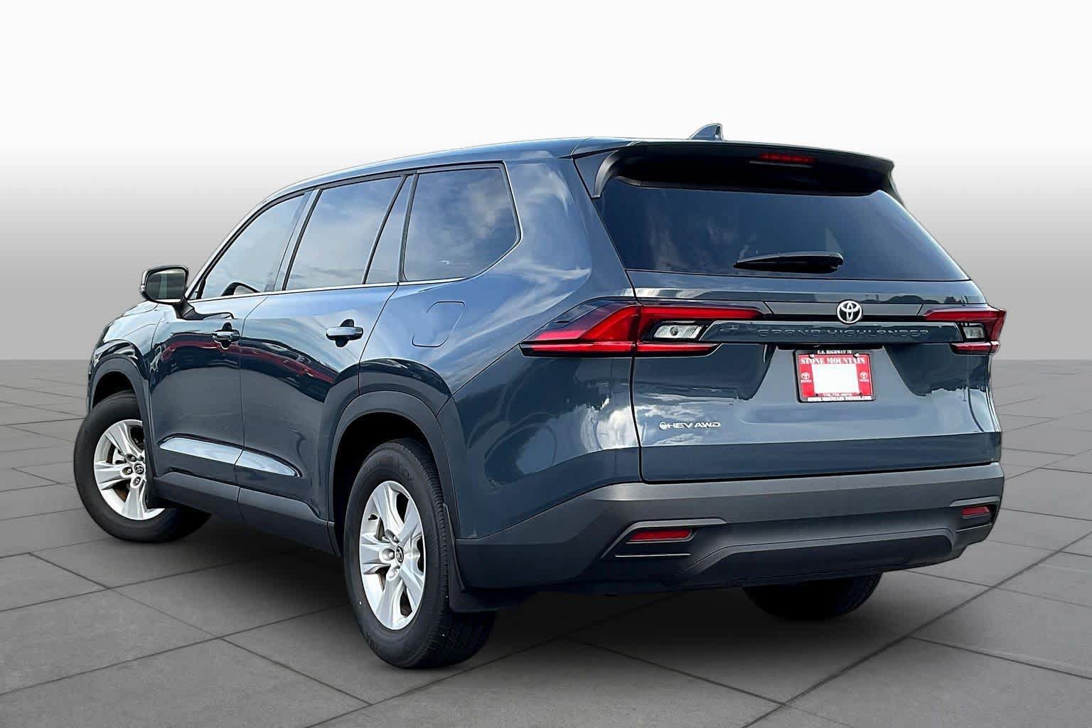 Used 2025 Toyota Grand Highlander AWD Hybrid image 12