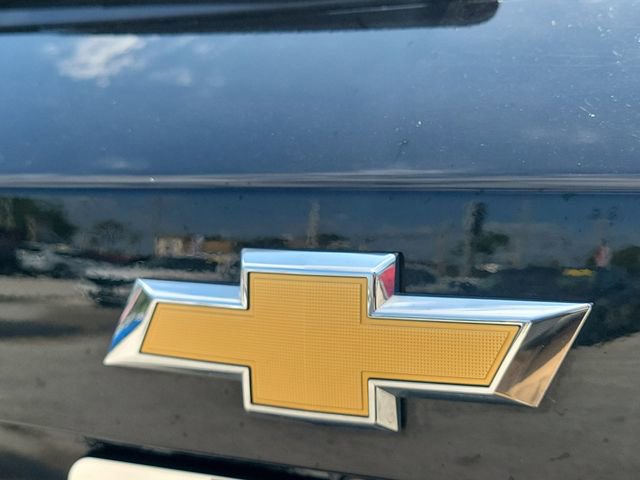 Used 2025 Chevrolet Blazer LT FWD image 9