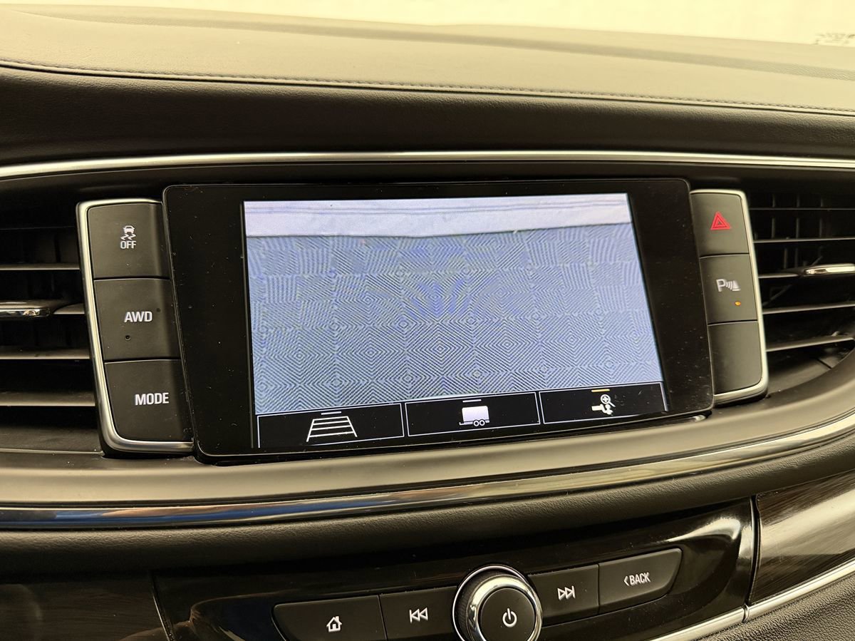 Used 2021 Buick Enclave Essence w/ Experience Buick Package image 19
