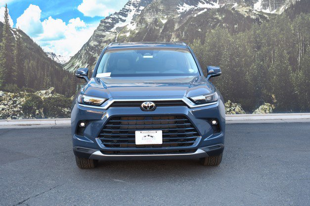 New 2026 Toyota Grand Highlander Limited image 2