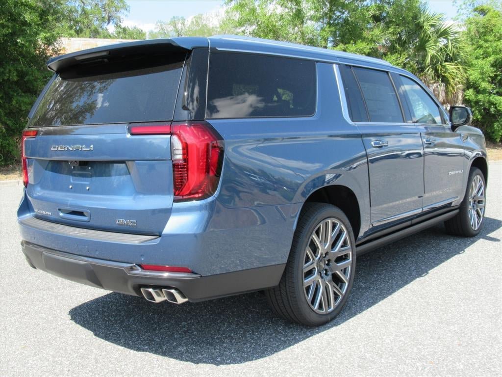 New 2026 GMC Yukon XL Denali Ultimate AWD/4WD image 7