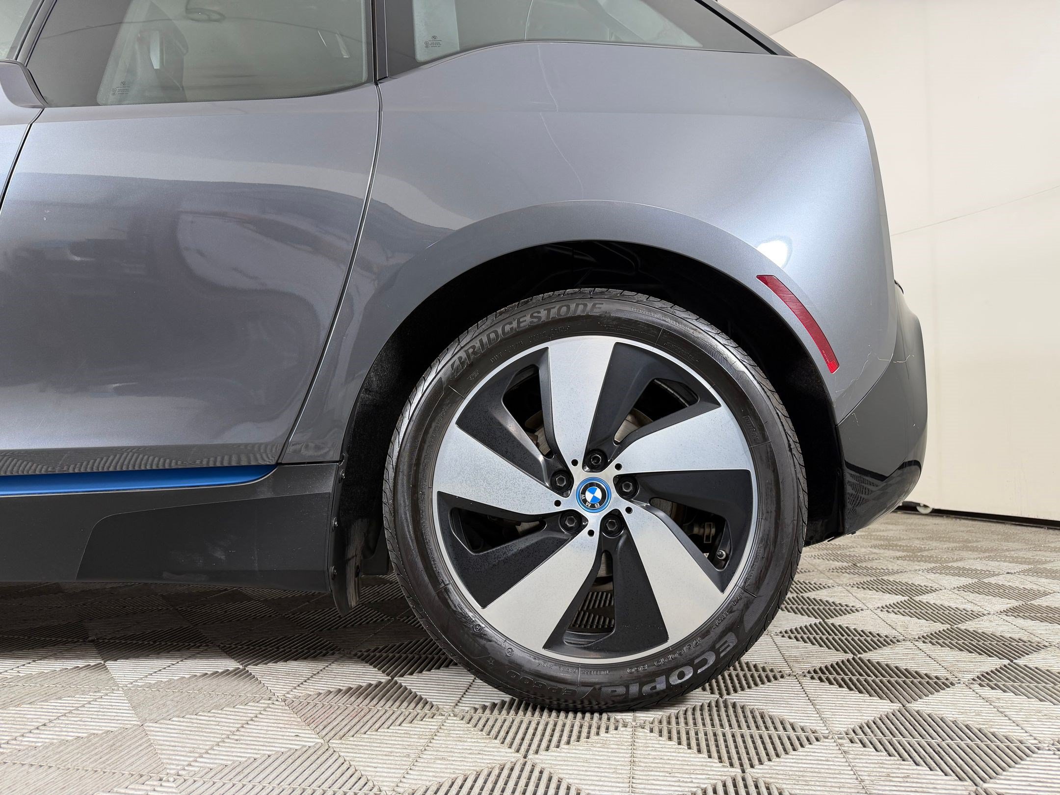 Used 2020 BMW i3 RWD image 30
