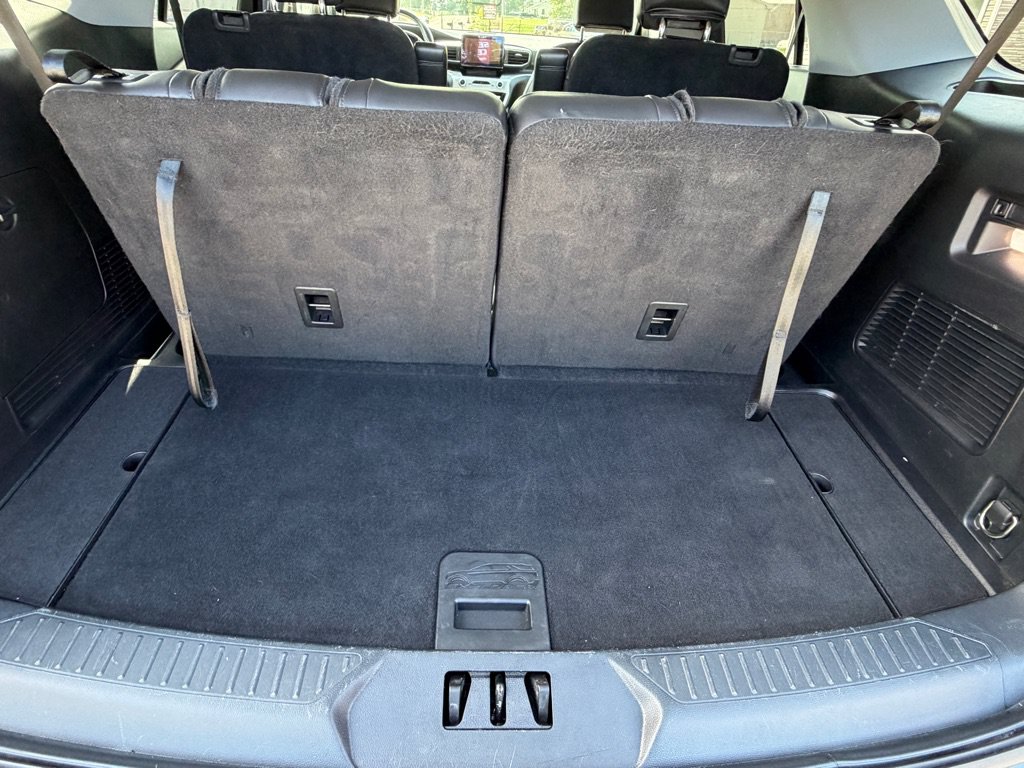 Used 2022 Ford Explorer XLT w/ Equipment Group 202A AWD/4WD image 28