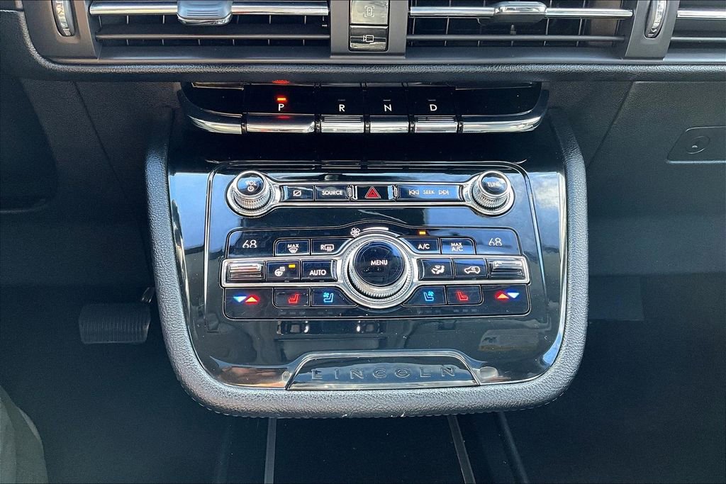 Used 2020 Lincoln Corsair AWD w/ Premium Package image 15