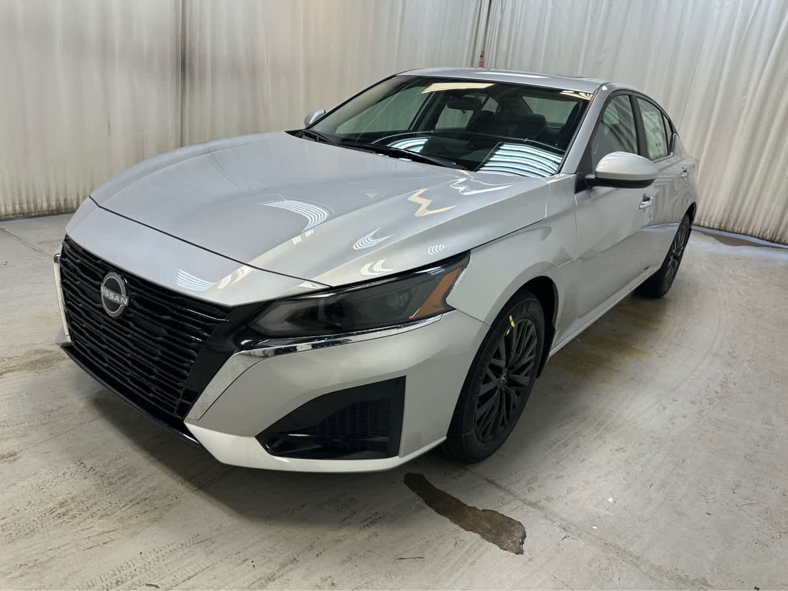 New 2025 Nissan Altima 2.5 SV AWD/4WD image 10