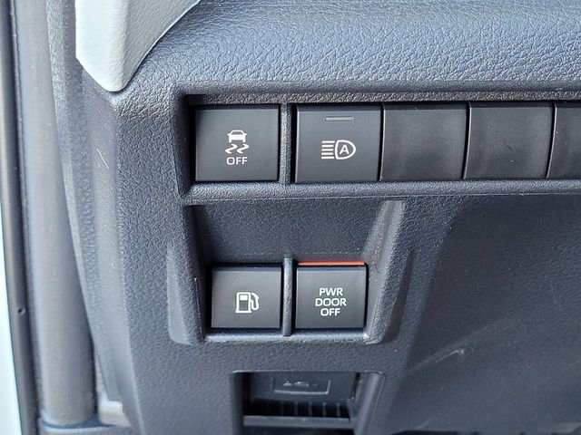 Used 2025 Toyota Sienna XLE image 16